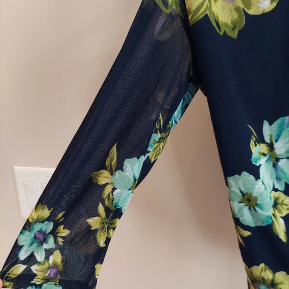 Coldwater Creek Top XS Navy Floral V-Neck Fairy Mesh Sheer Sleeve Pretty - Picture 4 of 7